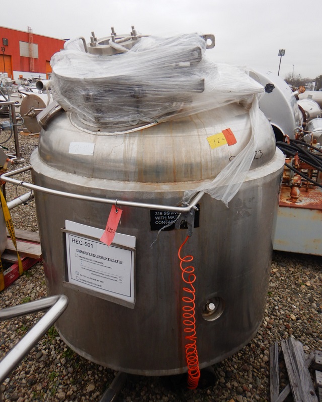 270 Gallon Stainless Steel Vertical  Vessel