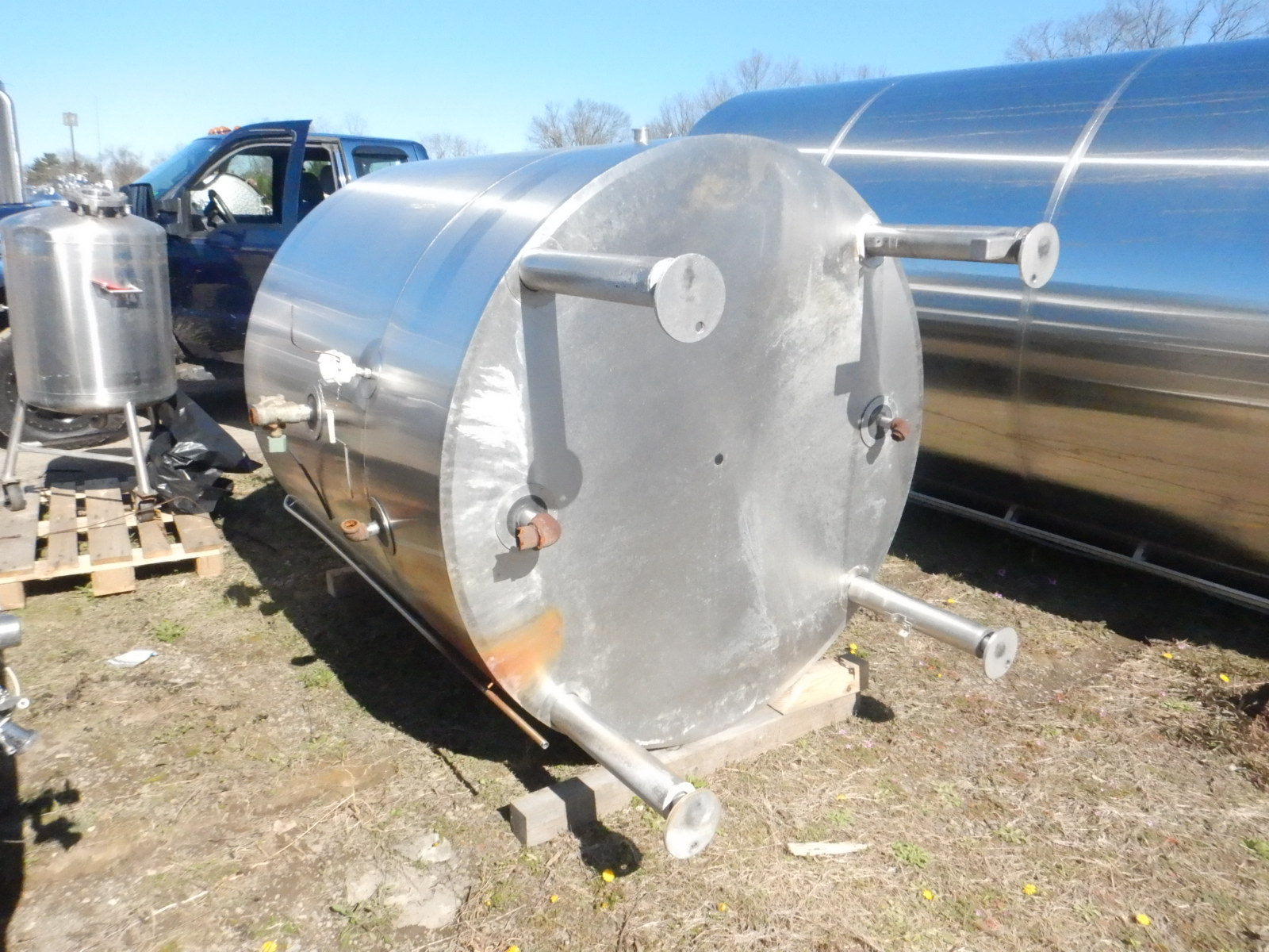 465 Gallon Stainless Steel Mix Tank 