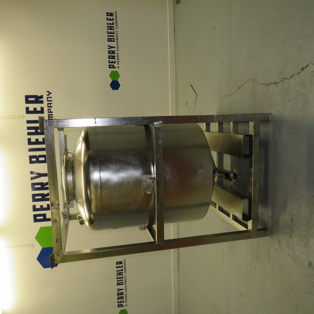 700 litre stainless steel container for liquid