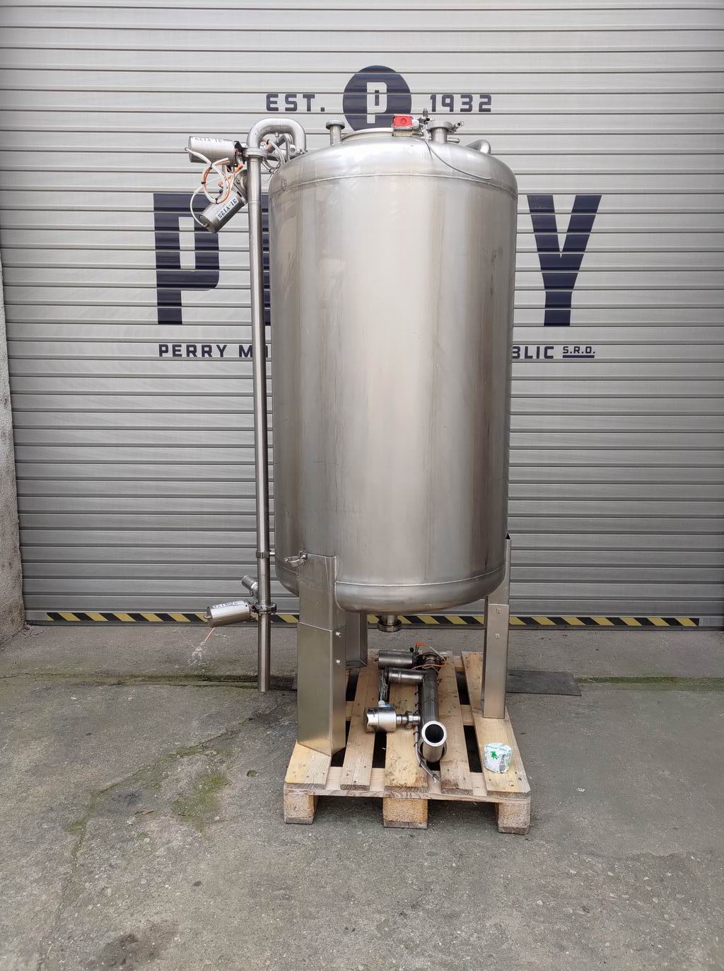 900 Litre Stainless Steel Vertical Storage Vessel, 900mm Dia x 1400mm Straight Side
