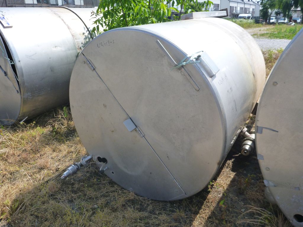 3400 L Vertical Stainless Steel Storage Tank