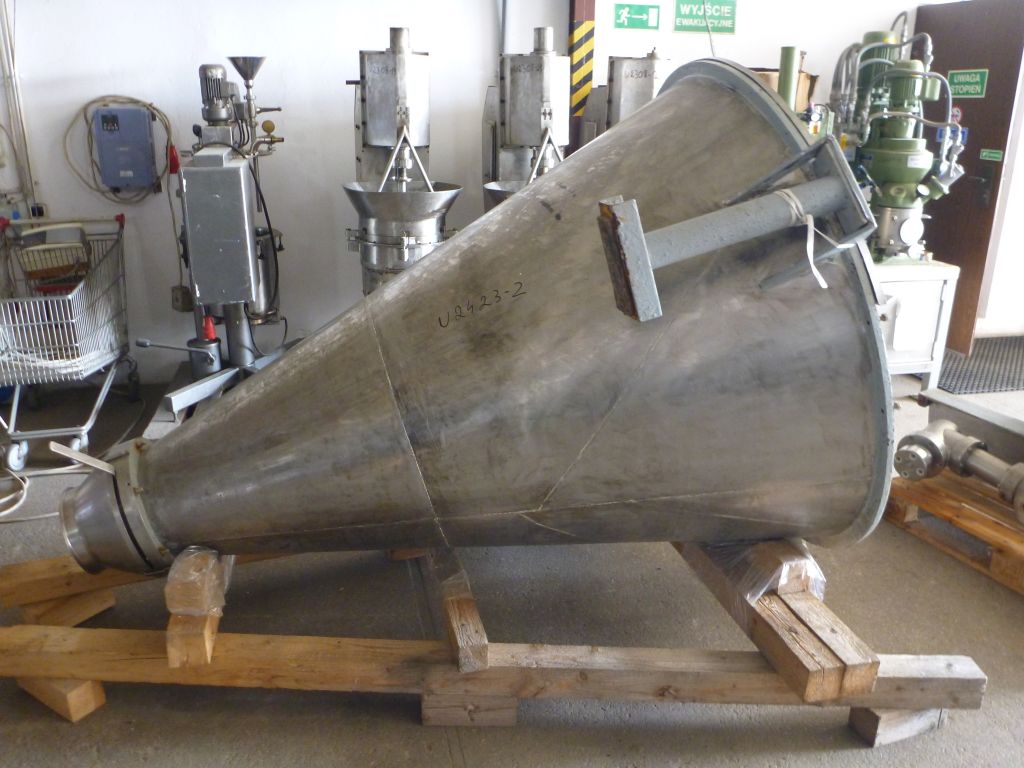 600 L Vertical Stainless Steel Conical Powder Mixer Pharming
