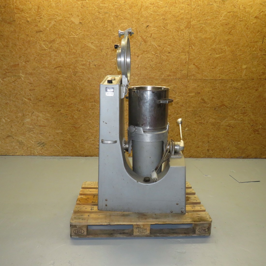 Stainless steel ROBOT COUPE cutter type R40B